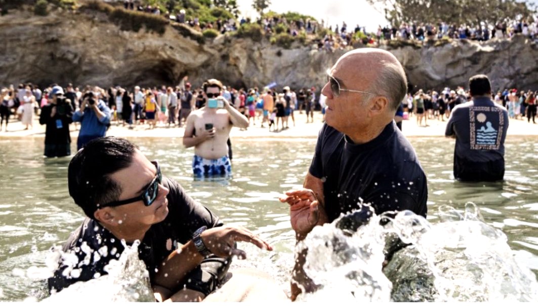 4,500 baptized at Pirate’s Cove Beach, iconic site of Jesus Movement